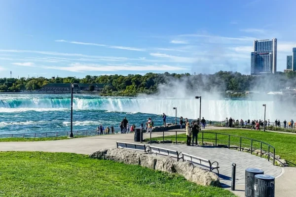 1-Day Niagara Falls Tour